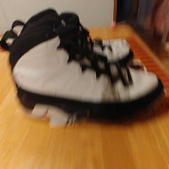 Jordans - Picture 2 of 5